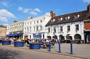 Warwick Market Place Apartment